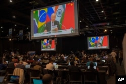 Rusya Cumhurbaşkanı Putin, Güney Afrika'da düzenlenen BRICS zirvesine video konferansla katıldı.