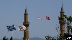 Türk Dışişleri Bakanlığı, Limasol'da camiye yapılan saldırıyı kınadı.