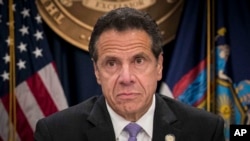 New York Valisi Andrew Cuomo 